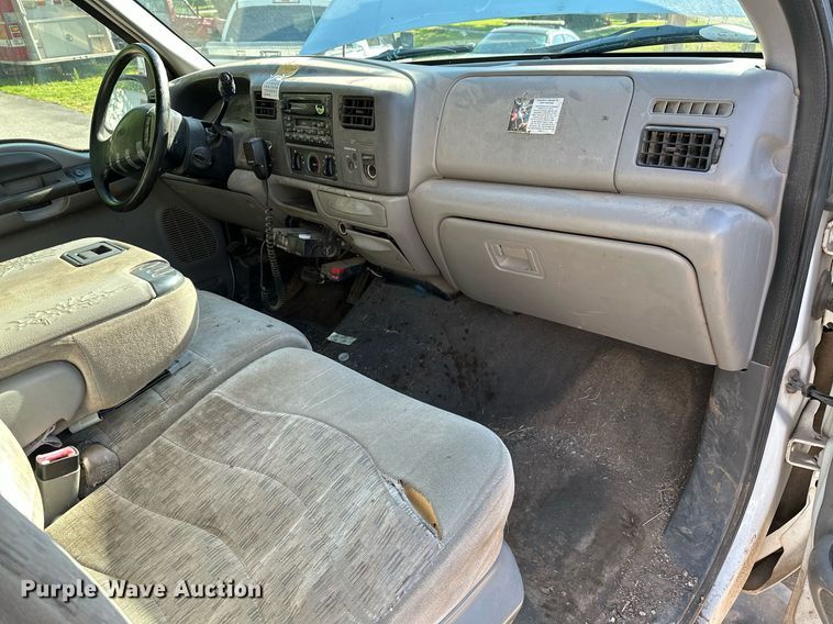 image for item LR9755 1999 Ford F250  Super Duty  SuperCab pickup truck