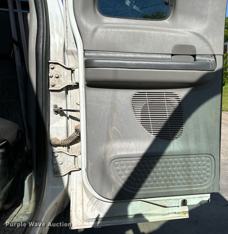 image for item LR9755 1999 Ford F250  Super Duty  SuperCab pickup truck