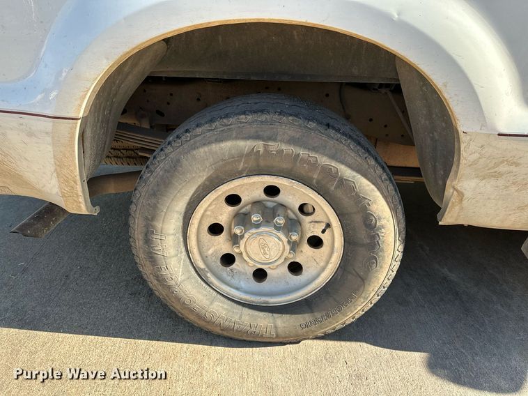 image for item LR9755 1999 Ford F250  Super Duty  SuperCab pickup truck