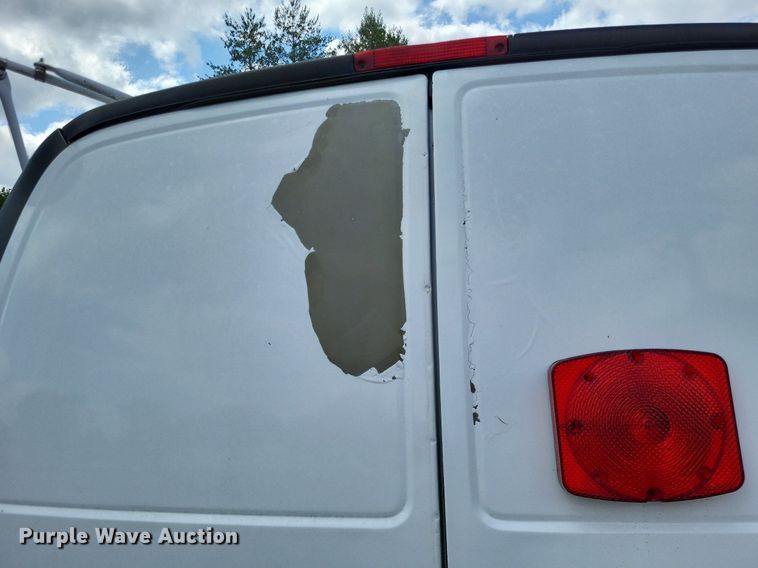 image for item LS9550 2008 Chevrolet Express 2500  van