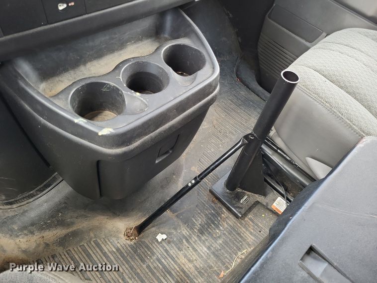 image for item LS9550 2008 Chevrolet Express 2500  van