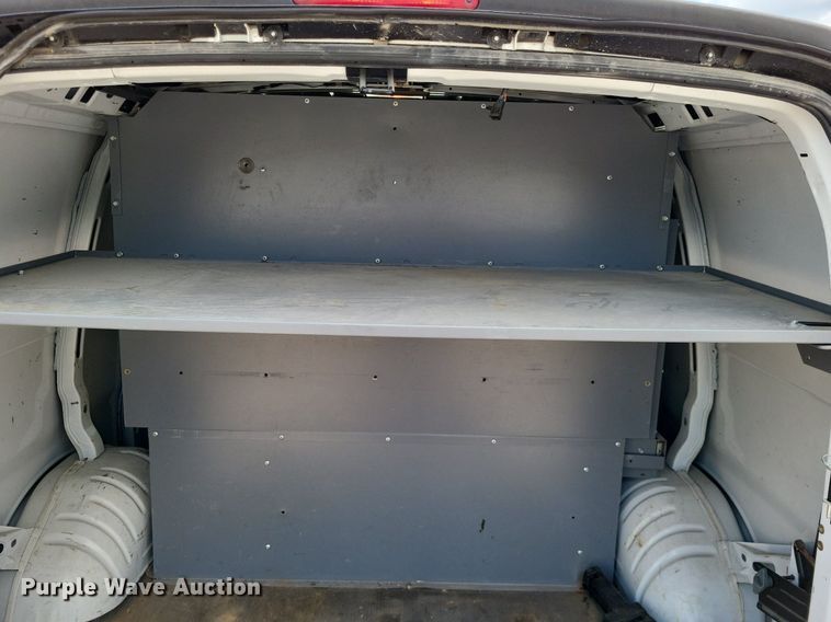 image for item LS9550 2008 Chevrolet Express 2500  van