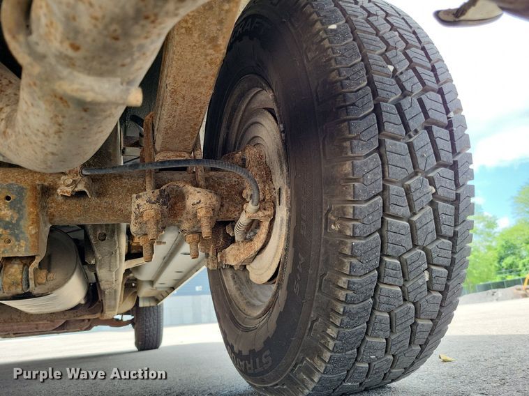 image for item LS9550 2008 Chevrolet Express 2500  van