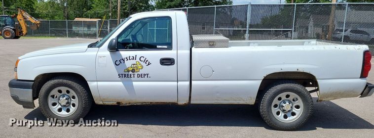 image for item LS9551 2005 Chevrolet Silverado 1500  pickup truck