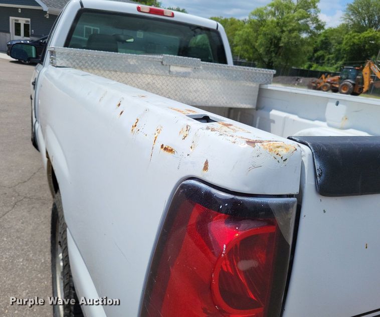 image for item LS9551 2005 Chevrolet Silverado 1500  pickup truck