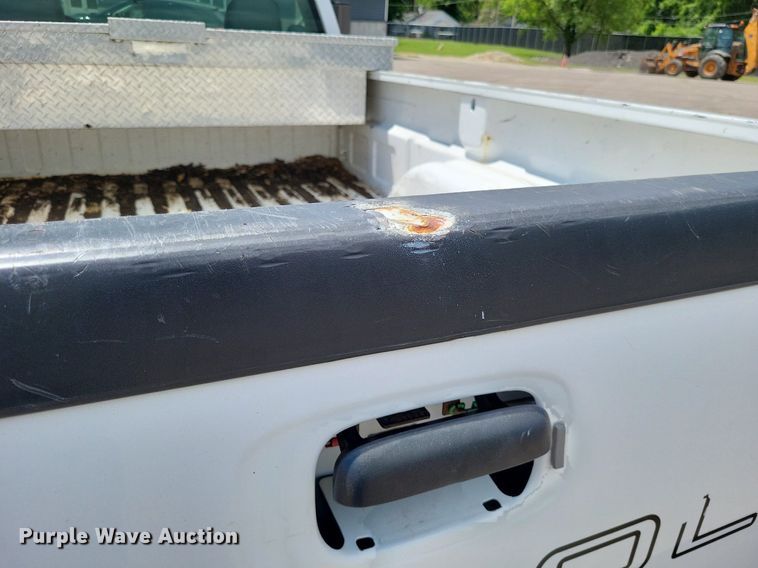 image for item LS9551 2005 Chevrolet Silverado 1500  pickup truck