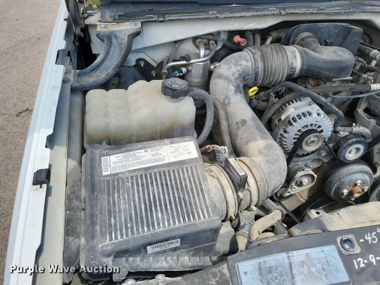 image for item LS9551 2005 Chevrolet Silverado 1500  pickup truck