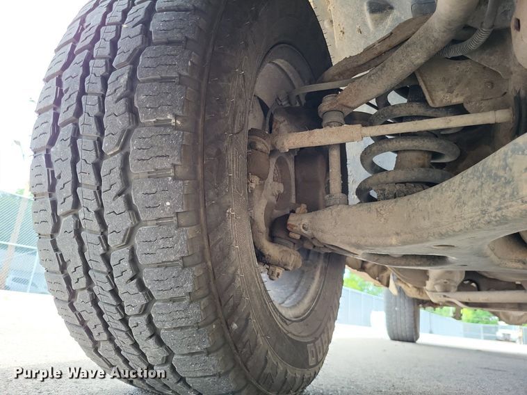 image for item LS9551 2005 Chevrolet Silverado 1500  pickup truck