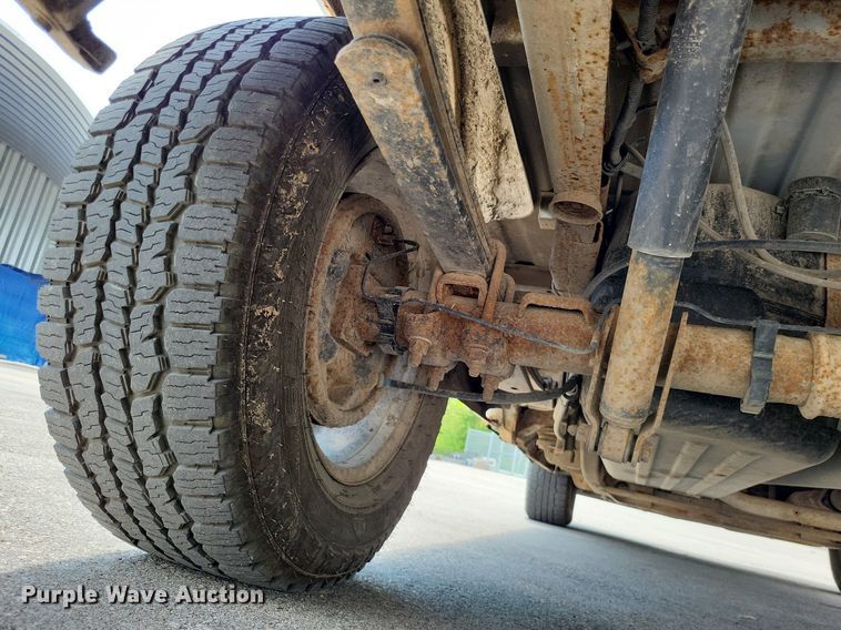 image for item LS9551 2005 Chevrolet Silverado 1500  pickup truck