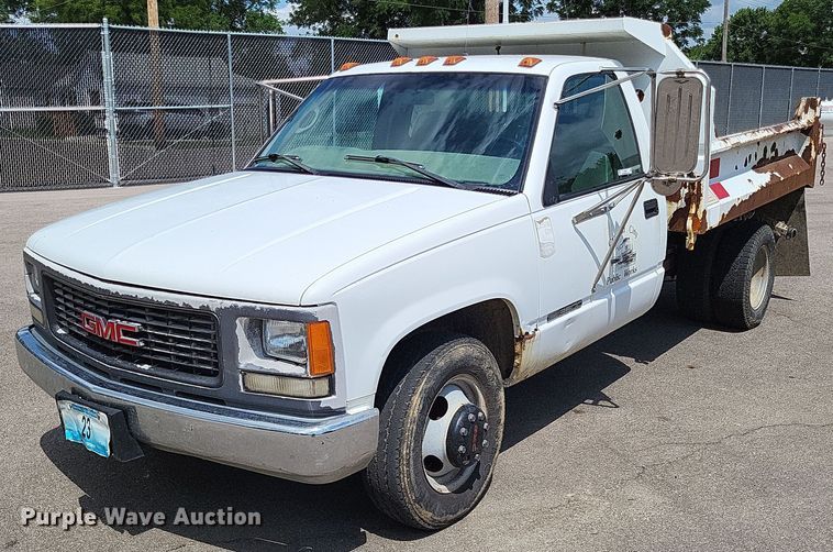 image for item LS9552 1999 GMC Sierra Classic 3500  dump bed pickup truck