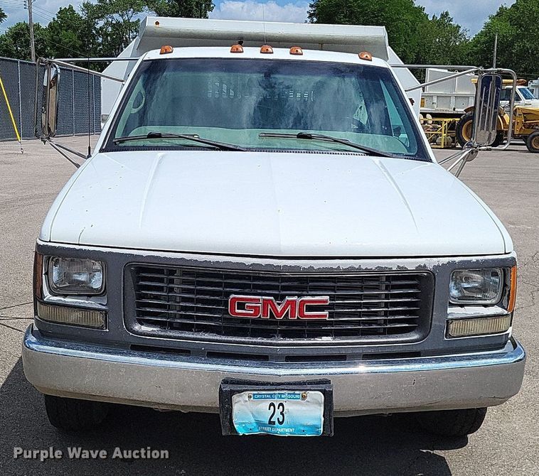 image for item LS9552 1999 GMC Sierra Classic 3500  dump bed pickup truck