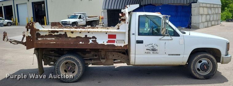 image for item LS9552 1999 GMC Sierra Classic 3500  dump bed pickup truck