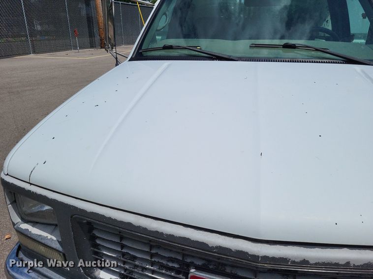 image for item LS9552 1999 GMC Sierra Classic 3500  dump bed pickup truck