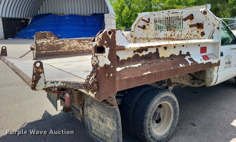 image for item LS9552 1999 GMC Sierra Classic 3500  dump bed pickup truck