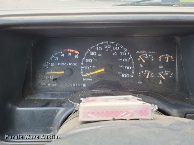 image for item LS9552 1999 GMC Sierra Classic 3500  dump bed pickup truck