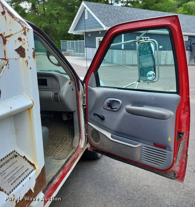 image for item LS9552 1999 GMC Sierra Classic 3500  dump bed pickup truck