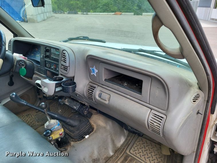 image for item LS9552 1999 GMC Sierra Classic 3500  dump bed pickup truck