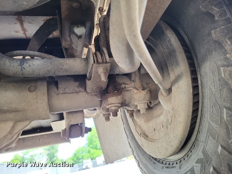 image for item LS9552 1999 GMC Sierra Classic 3500  dump bed pickup truck