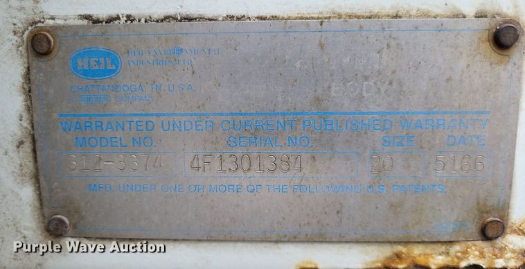 image for item LS9553 2006 International 7300  refuse truck