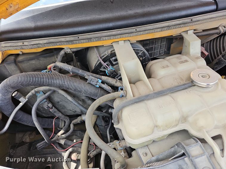 image for item LW9651 1999 Chevrolet Express 3500  school bus