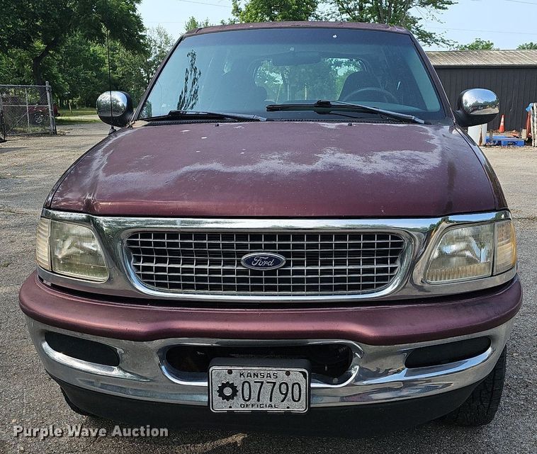 image for item LW9677 1998 Ford Expedition  SUV