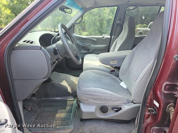 image for item LW9677 1998 Ford Expedition  SUV