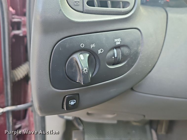 image for item LW9677 1998 Ford Expedition  SUV