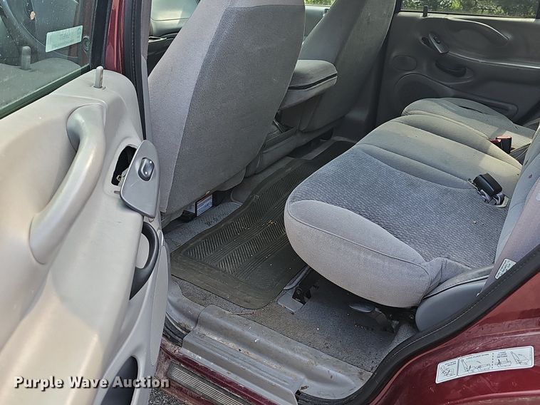 image for item LW9677 1998 Ford Expedition  SUV