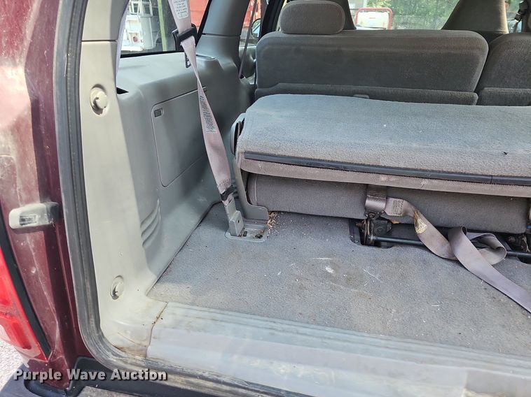 image for item LW9677 1998 Ford Expedition  SUV