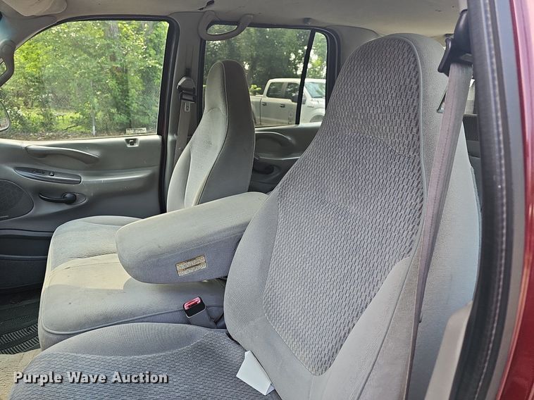 image for item LW9677 1998 Ford Expedition  SUV