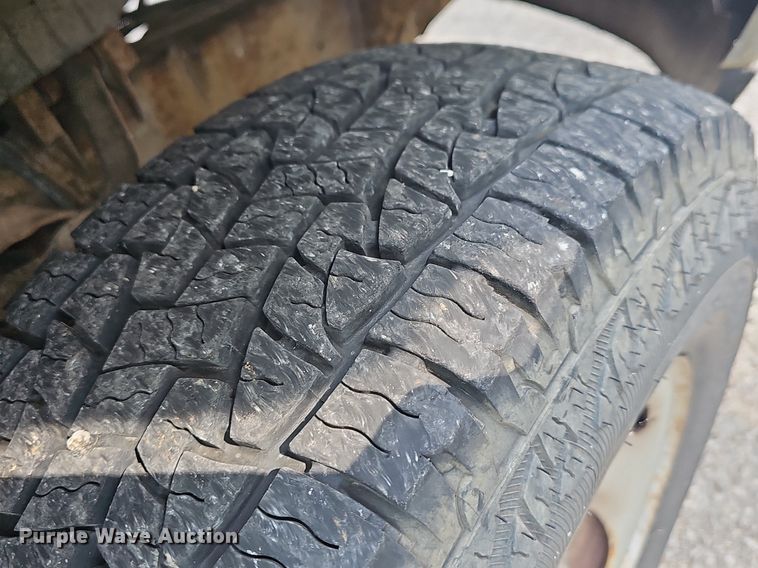 image for item LW9677 1998 Ford Expedition  SUV