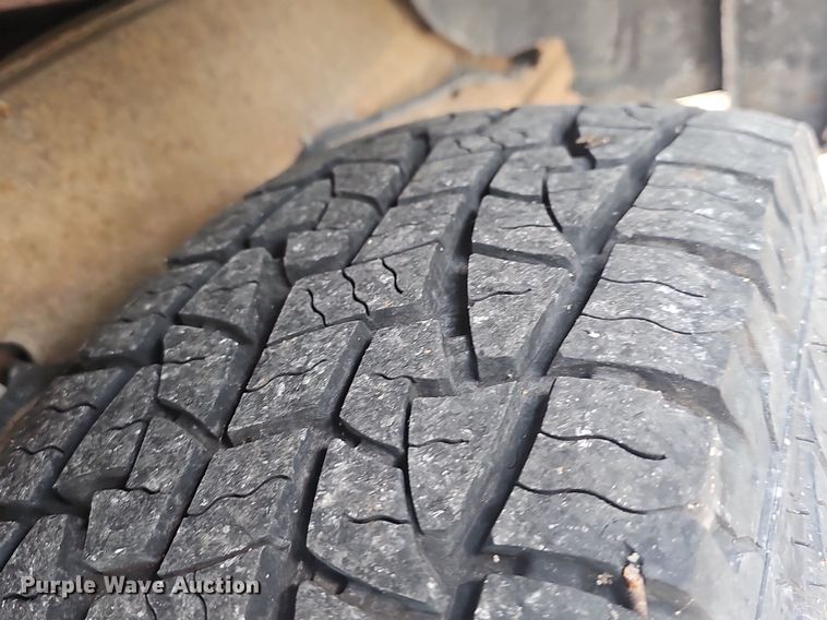 image for item LW9677 1998 Ford Expedition  SUV