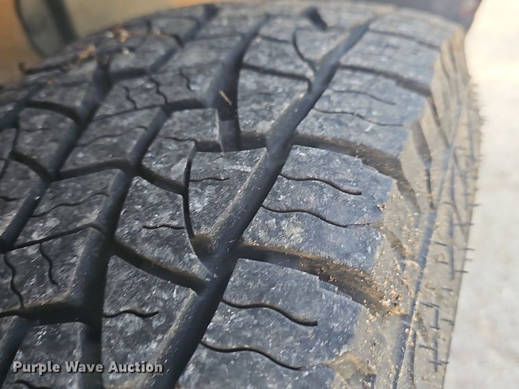 image for item LW9677 1998 Ford Expedition  SUV