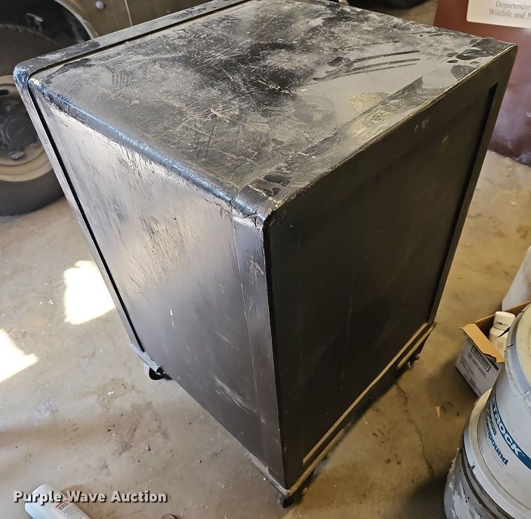 image for item LW9678 Victor Safe & Lock Co.  safe