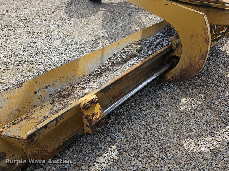 image for item LW9684 2013 Caterpillar 12M2 VHP Plus  motor grader