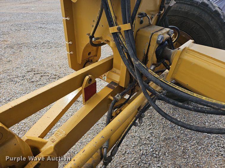 image for item LW9684 2013 Caterpillar 12M2 VHP Plus  motor grader