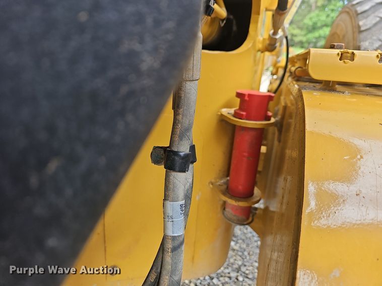 image for item LW9684 2013 Caterpillar 12M2 VHP Plus  motor grader