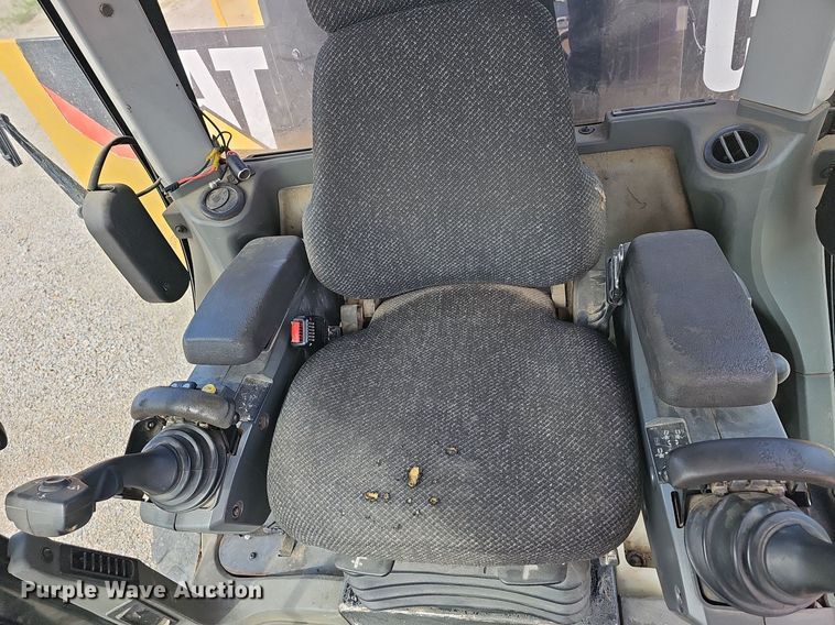 image for item LW9684 2013 Caterpillar 12M2 VHP Plus  motor grader