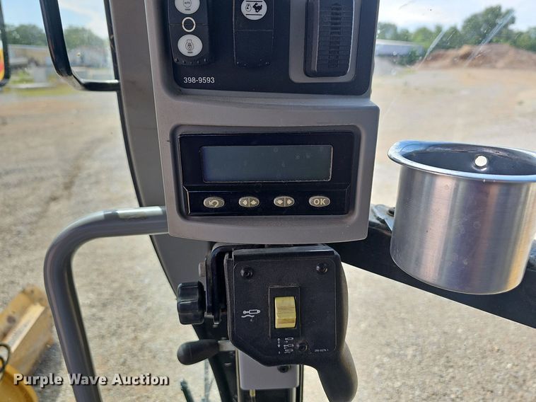 image for item LW9684 2013 Caterpillar 12M2 VHP Plus  motor grader