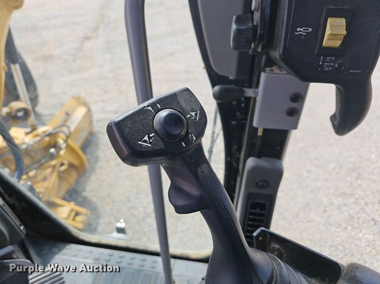 image for item LW9684 2013 Caterpillar 12M2 VHP Plus  motor grader