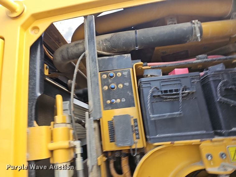 image for item LW9684 2013 Caterpillar 12M2 VHP Plus  motor grader