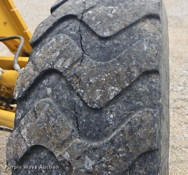 image for item LW9684 2013 Caterpillar 12M2 VHP Plus  motor grader