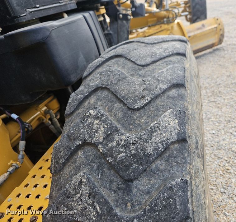 image for item LW9684 2013 Caterpillar 12M2 VHP Plus  motor grader