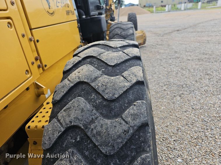 image for item LW9684 2013 Caterpillar 12M2 VHP Plus  motor grader