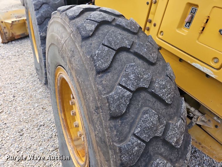 image for item LW9684 2013 Caterpillar 12M2 VHP Plus  motor grader