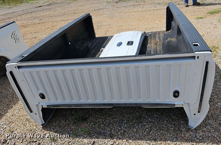 image for item LW9686 Ford Super Duty  pickup truck bed