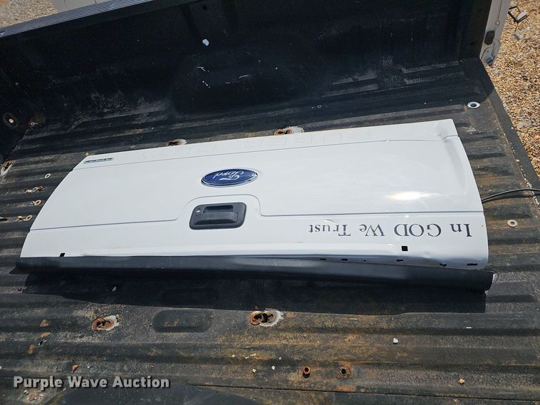 image for item LW9686 Ford Super Duty  pickup truck bed