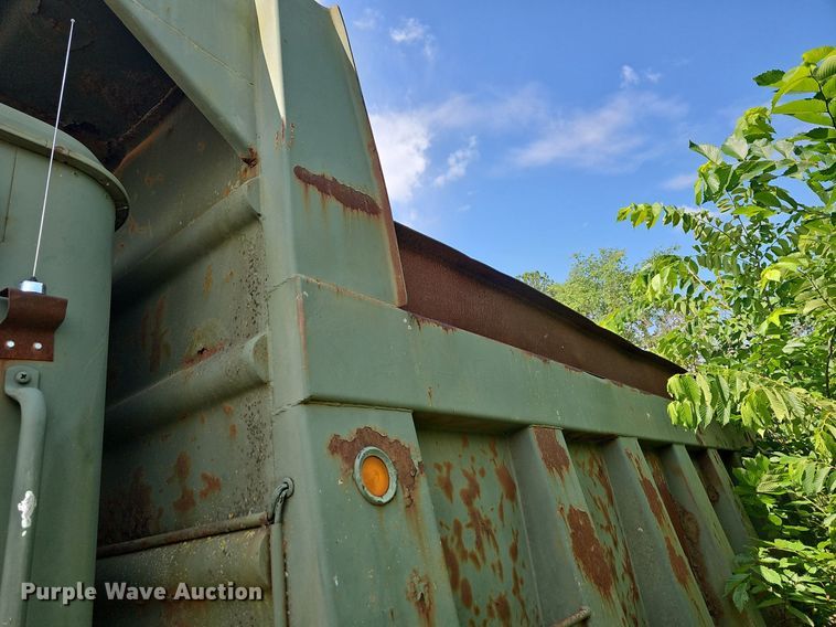 image for item LW9688 1973 International F5070  dump truck