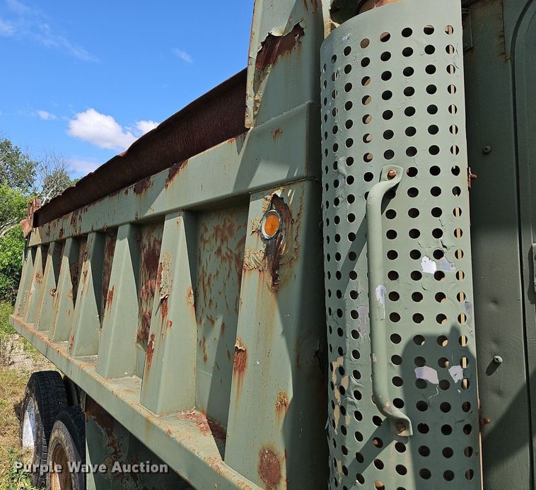 image for item LW9688 1973 International F5070  dump truck