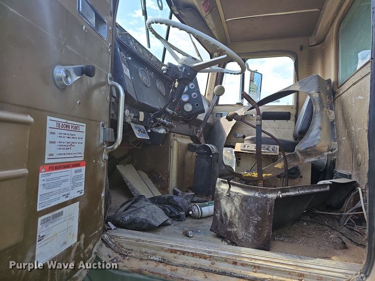 image for item LW9688 1973 International F5070  dump truck